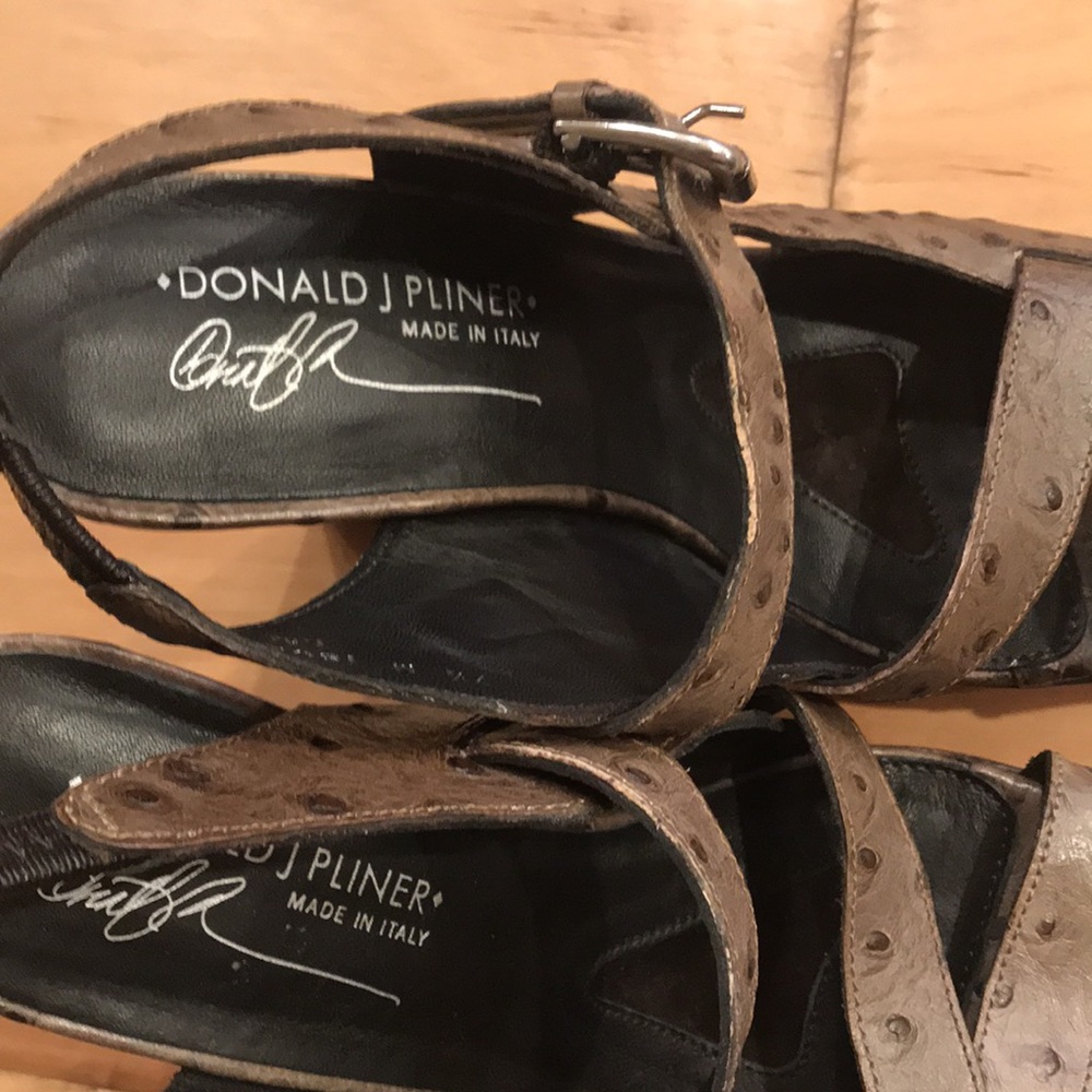 Donald J Pliner platform sandals - Picture 5 of 6